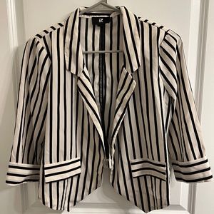 Cream and Black Striped Cropped Mid-Length Sleeve Blazer